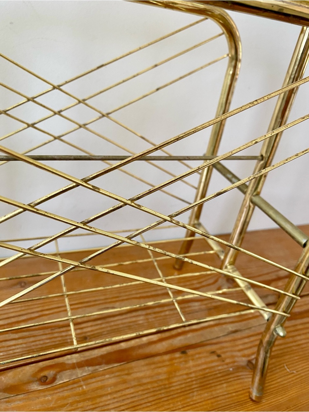 Vintage Brass MCM Magazine Book Media Rack - Picture 4 of 5